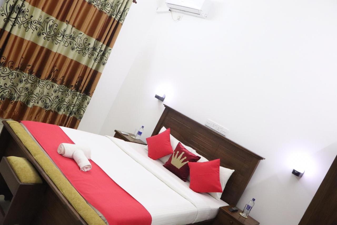 Ryan Residence & Restaurant Negombo Ngoại thất bức ảnh
